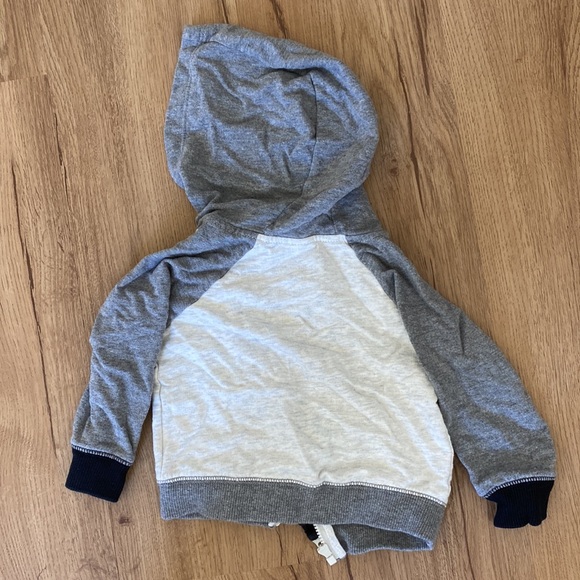 Carter’s baby jacket - Picture 3 of 3